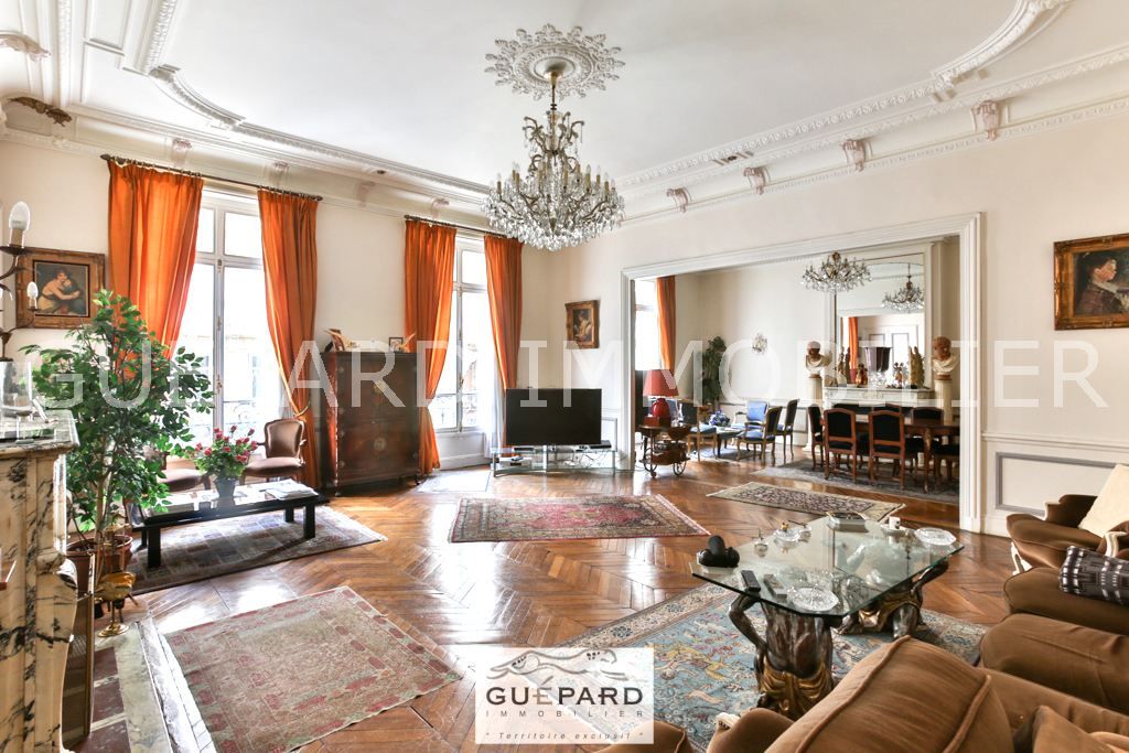 apartment 5 rooms for sale on PARIS (75017)