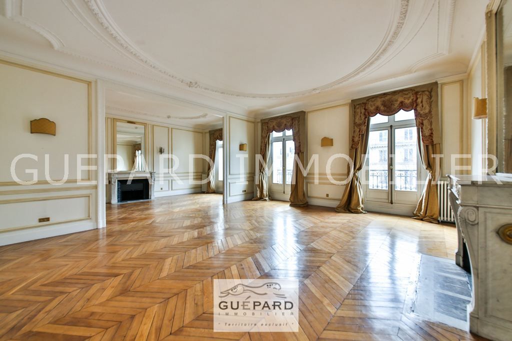 appartement 8 pièces en vente sur PARIS (75008) - Plus de details