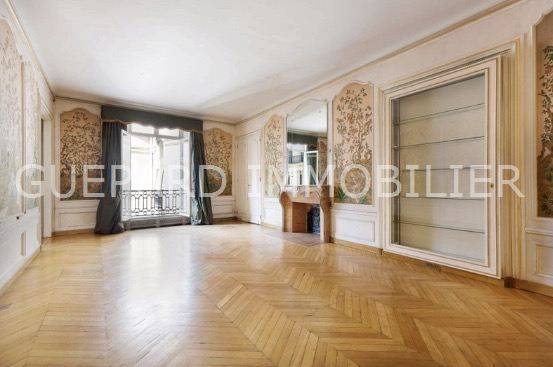 Vente d'un appartement à Paris 75008 proche du parc Monceau / Etoile