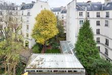 Appartement traversant 133 m² avec balcon filant, charme de l'ancien à vendre Parc Monceau Paris 8 - Immobilier prestige quartier calme proche Courcelles et Villiers